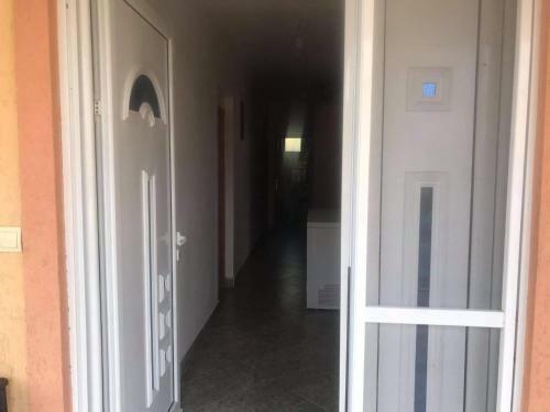 Apartamento Sanja Sutomore
