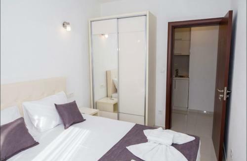 Apartmani Nela Sutomore