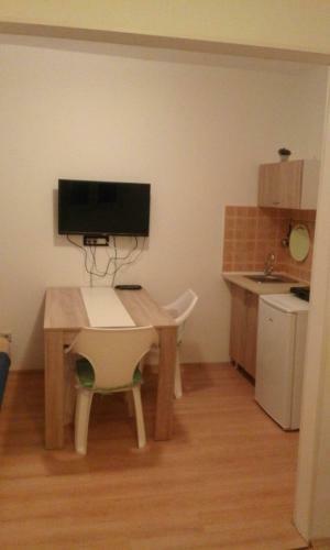 Hostal Apartments Odal