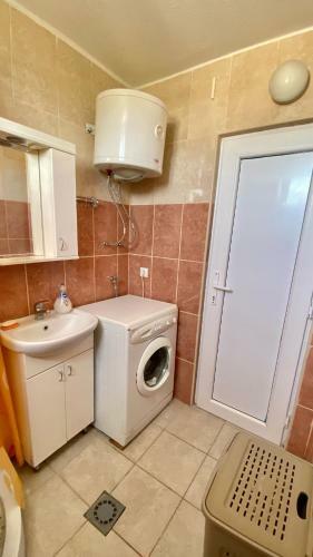 Dusan Apartments