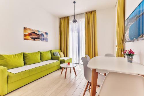 Mariner Apartments