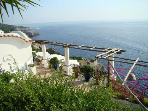 Hostal Casa Orrico - Blue Grotto