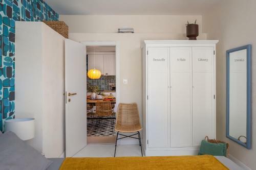 Summer House For An Intimate Holidays