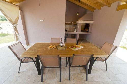 Beautiful, Modern Villa Flegar With A Private Pool