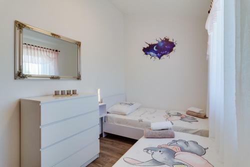 Lovely Villa Piljan With A Private Swimming Pool