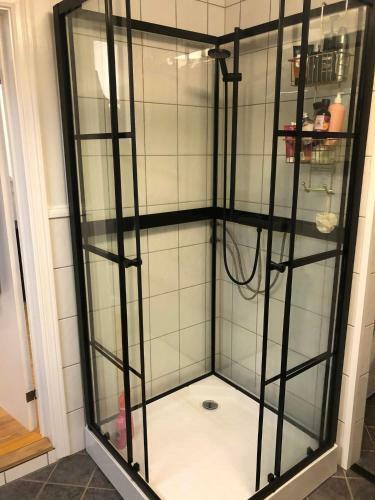 Sentralt Rekkehus Med Solrik Veranda!