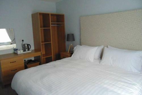 Tievebane Luxury Accommodation, Burnfoot By Wild Atlantic Wanderer