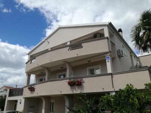 Juri? Apartments
