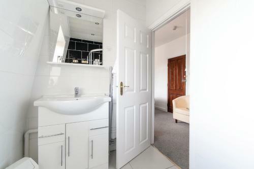 Bron Eifion Country House Hotel