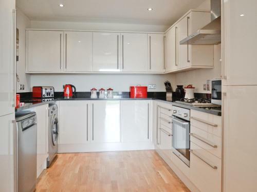 Apartment 3