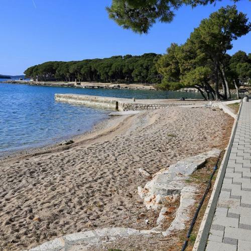 Alba Amazing Location Beach Apartments