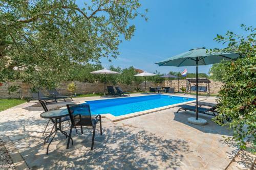 Agape Apartments