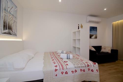 Tomica Apartments With Pool