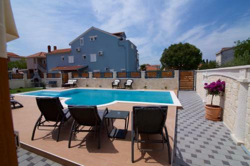 Tomica Apartments With Pool