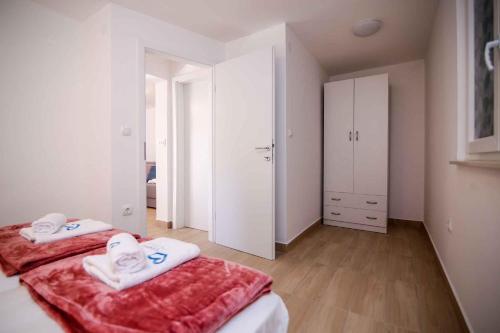 Apartment In Biograd Na Moru 34950