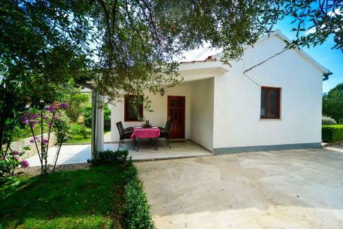 Apartment In Biograd Na Moru 35590