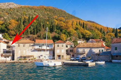 Apartment By The Sea