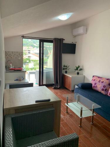 Apartmani Slavkovi? Tivat
