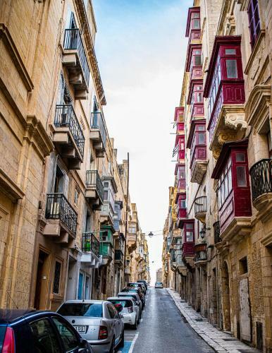 Coral Apartment (Valletta)