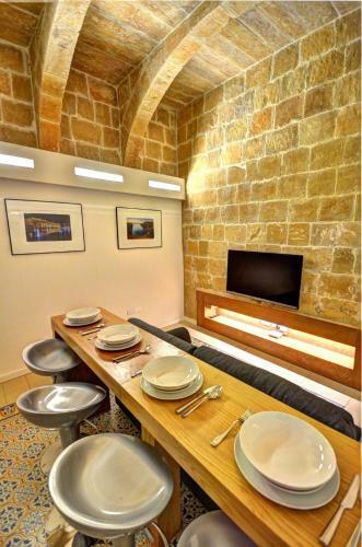 Coral Apartment (Valletta)