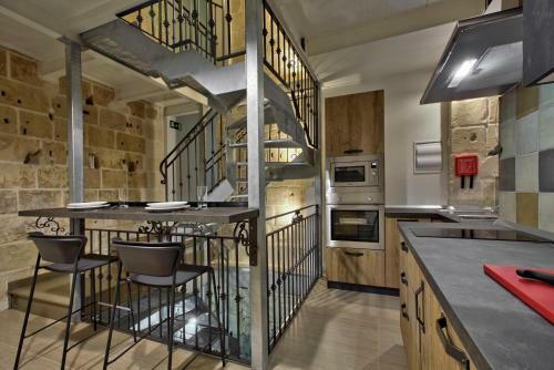 Hostal Chateau La Vallette - Barrakka Suite