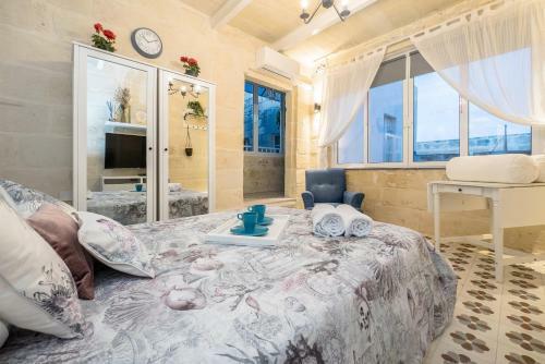 Valletta South Street Apartment