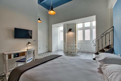 Hostal Chateau La Vallette - Grand Master's Suite