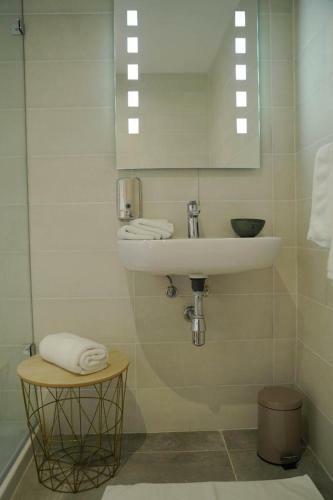 Hostal Guest House Capital Inn