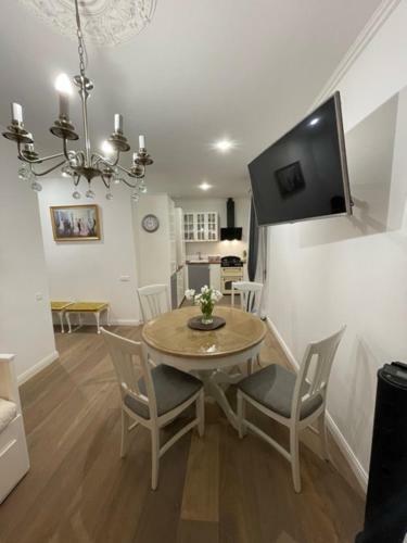 Meta Apartments