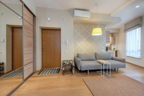 Eva R Apartments