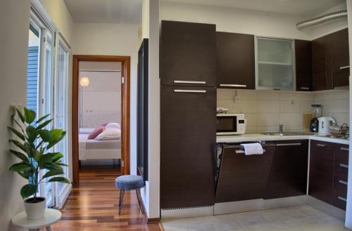 Cozy Brend New Apartment - A4