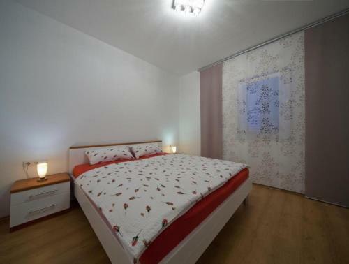 Apartments Ivy - Modern With Terrace