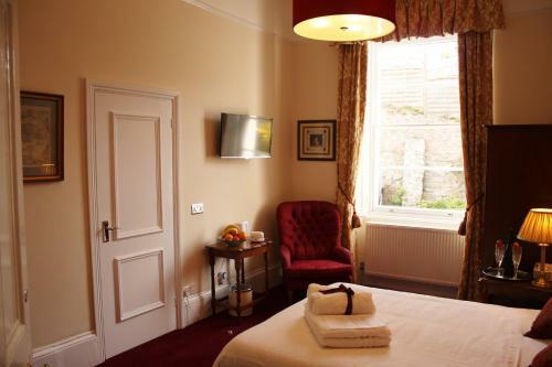 Hostal The Marstan Guesthouse