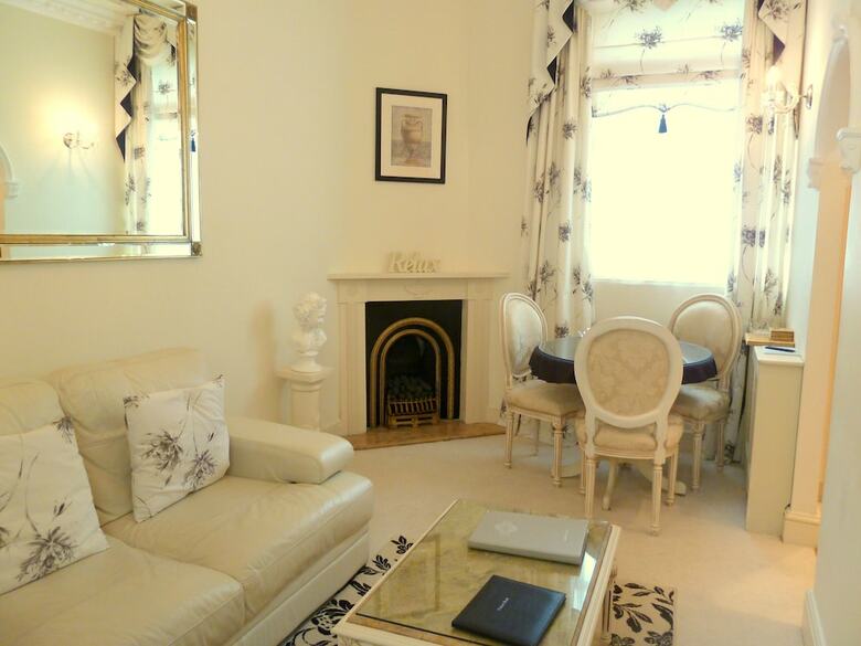 Hesketh Crescent Apartment
