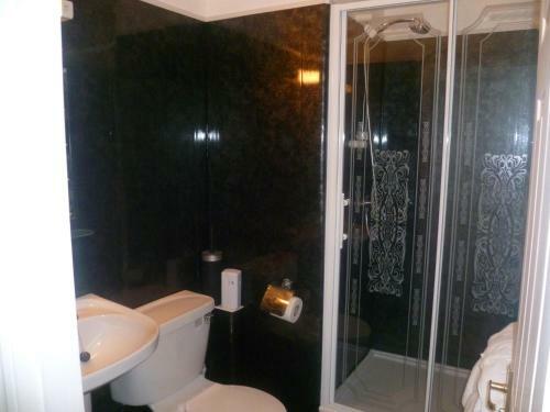 Hostal Ansteys Lea