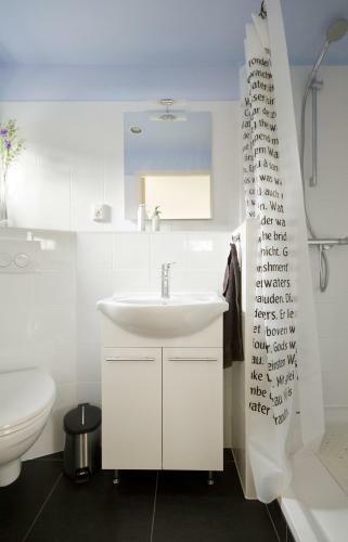 Studio On A Houseboat, Near City Centre!