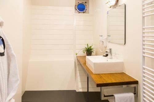M/s Svalbard B&B