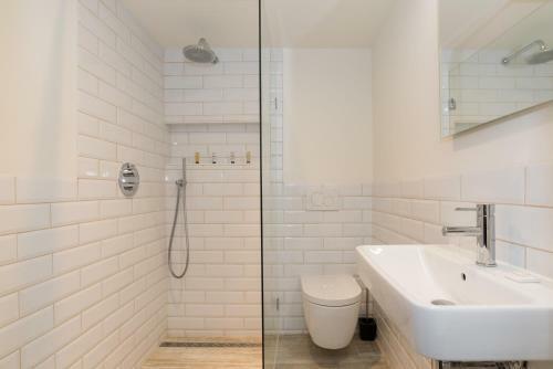 Bed & Breakfast Twenty Five Rooms