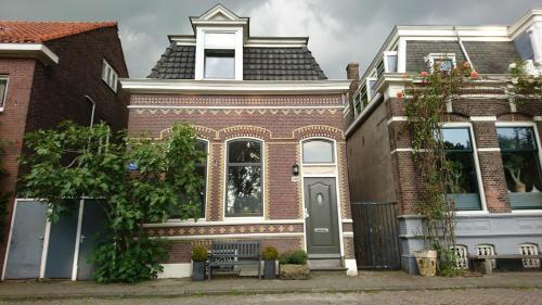 B&B 1891