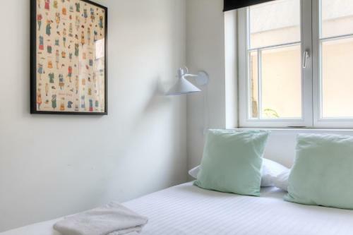 Luxurious Ground Floor Apartment With Patio
