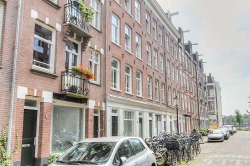 Luxurious Ground Floor Apartment With Patio