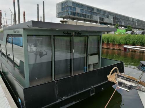 Loft Boat