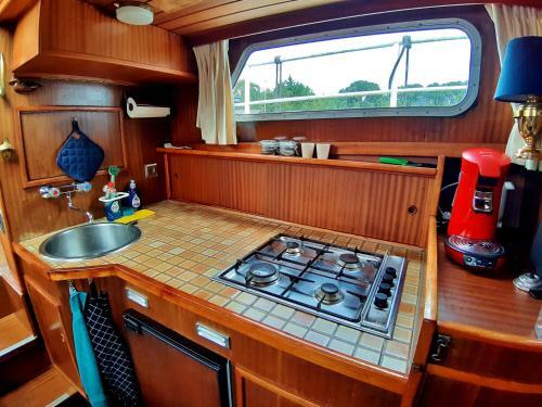 Motor Yacht Amstelle