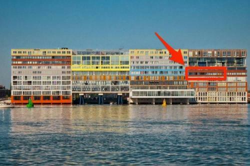 Luxury Water Apartment Amsterdam