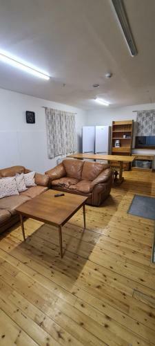 Farm Hostel - The Hause 2
