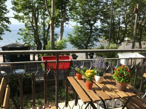 Hostal Window On The Lake
