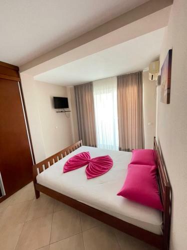 Hostal Apartments H4