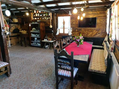 Apartamento Pool Village House Breznica