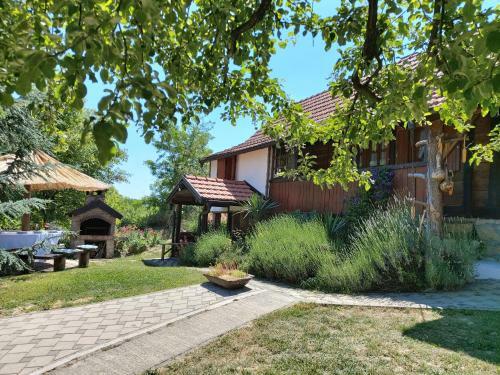 Apartamento Pool Village House Breznica