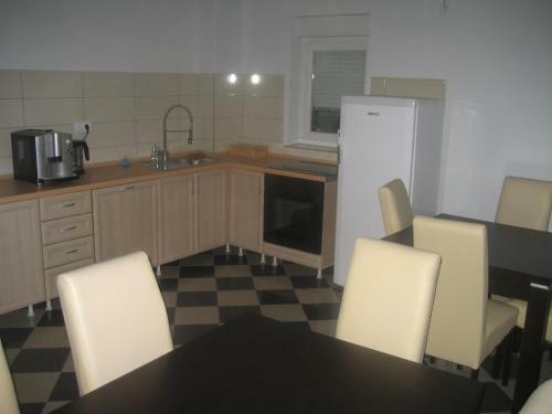 Hostal Guest House Vila Mimoza